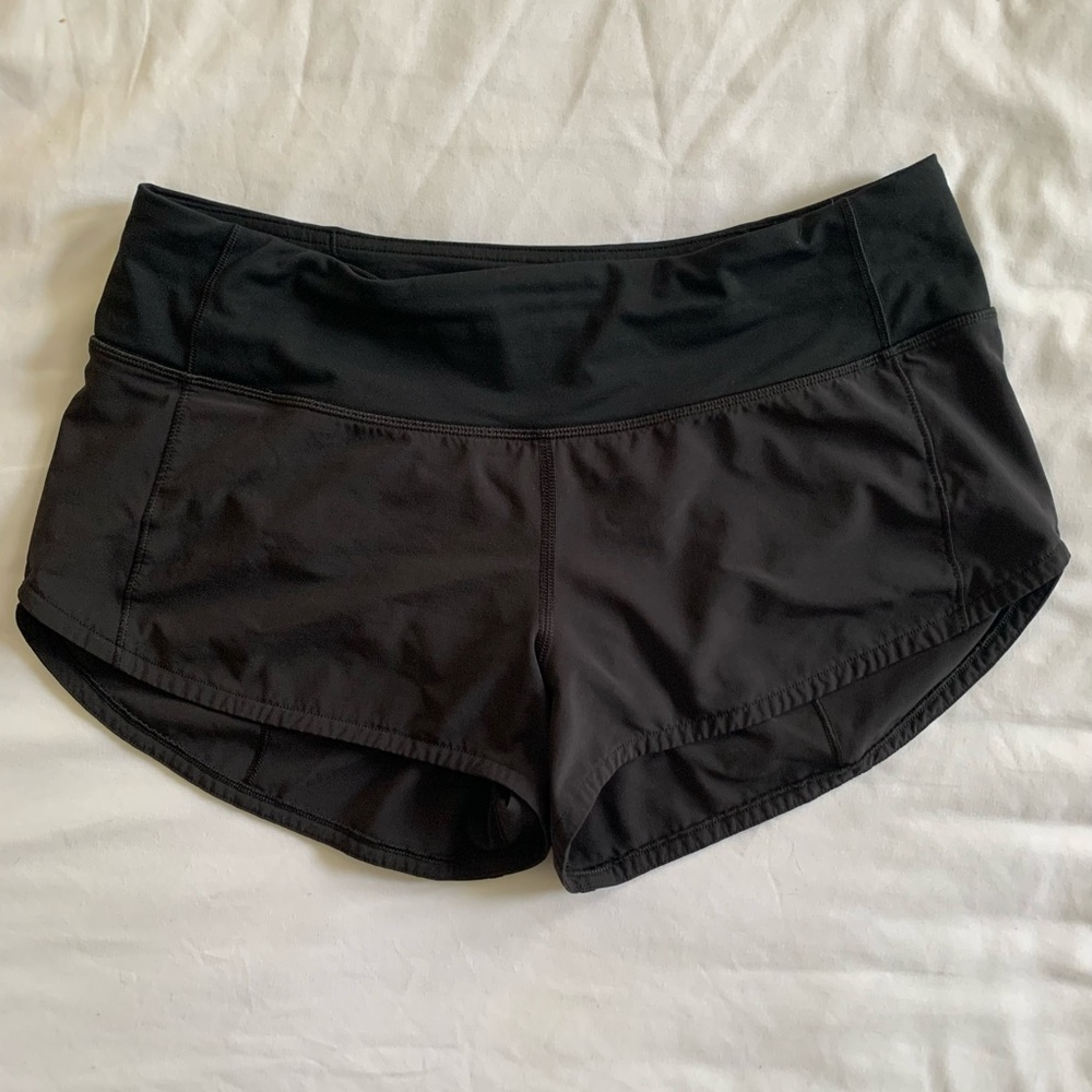 Lululemon size 4 speed up short 2.5”